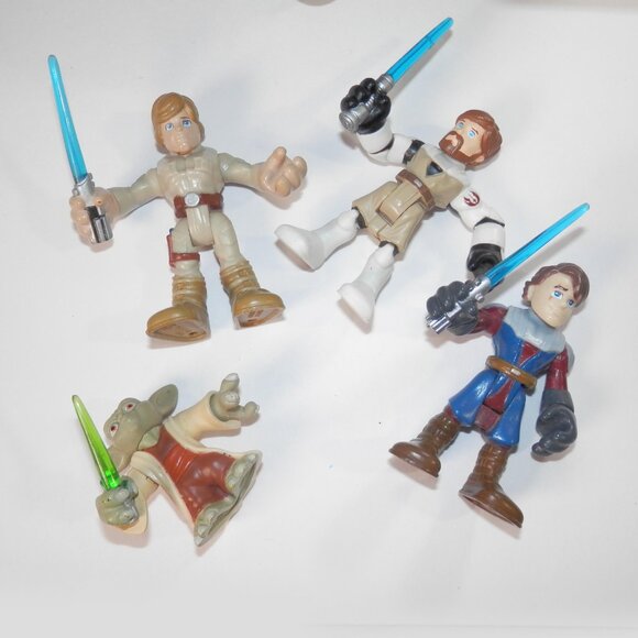 Playskool Star Wars Galactic Heroes Millennium Falcon 3" Action Figures Playset - Picture 4 of 10